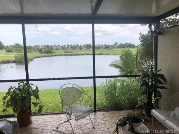Catalonia Lake Villas, 14321 S Kendale Lakes Cir, Kendale Lakes, Florida 33183, image 2
