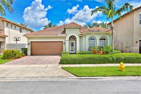Ventanas At Homestead, 2183 SE 1st St, Homestead, Florida 33033, image 2
