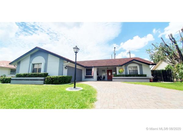 Falcon's Lea, 15110 Tetherclift St, Davie, Florida 33331, image 2