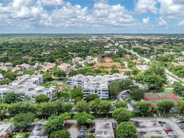Kendall Gate, 10850 N Kendall Dr #416, Kendall, Florida 33176, image 2