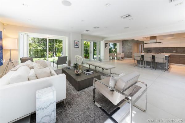 Nautilus, 4180 Alton Rd (Not Main Alton - Aka 43rd St.), Miami Beach, Florida 33140, image 2