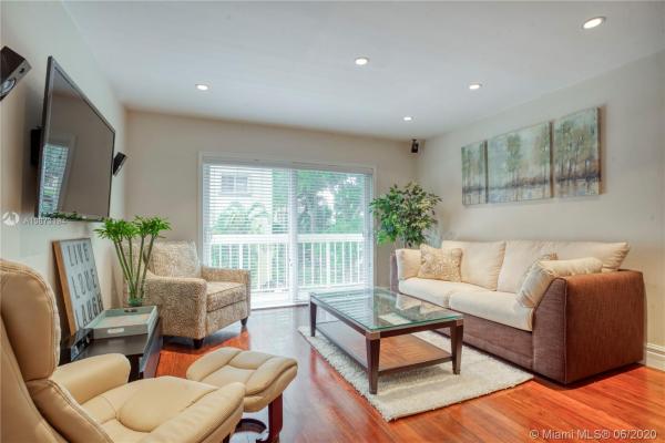 Village Of Kings Creek, 7840 Camino Real #P-205, Glenvar Heights, Florida 33143, image 2