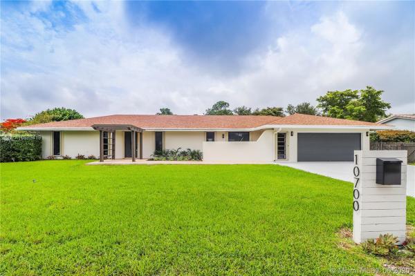Killian Manors, 10700 SW 110th Ter, Kendall, Florida 33176, image 2