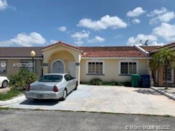 San Mateo, 7687 NW 178th Ter #7687, Country Club, Florida 33015, image 2