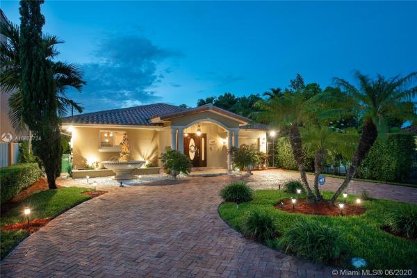 Coral Villas, 6433 SW 34th St, Coral Terrace, Florida 33155, image 2
