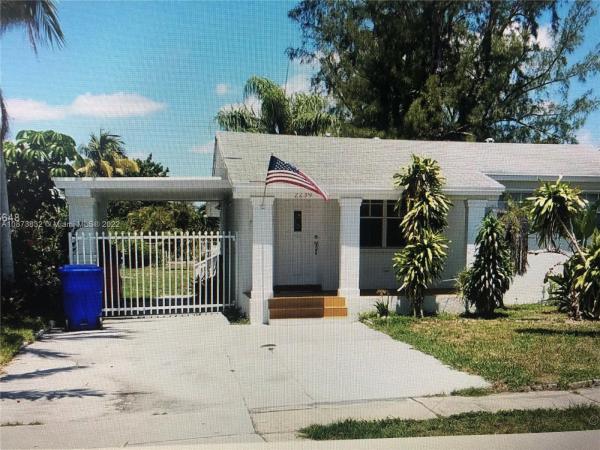 2239 Jackson St, Hollywood, Florida 33020, image 2
