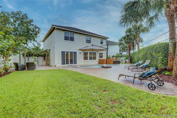Georgian Oaks, 2016 SW 16th Ter, Fort Lauderdale, Florida 33315, image 2
