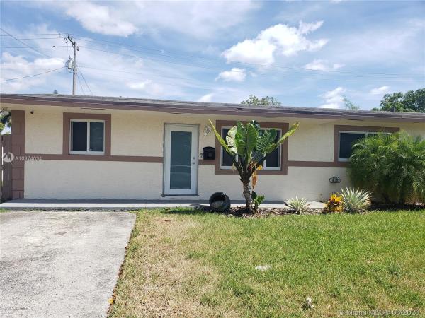 Scott Lake Manor, 1221 NW 174th St, Miami Gardens, Florida 33169, image 2
