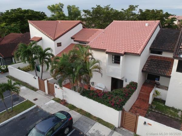 Kenland Court, 12519 SW 94th Ter, The Crossings, Florida 33186, image 2