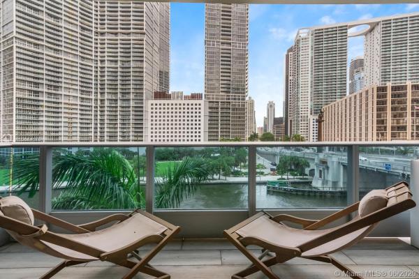 Epic Hotel & Residences, 200 Biscayne Boulevard Way #306, Miami, Florida 33131, image 2