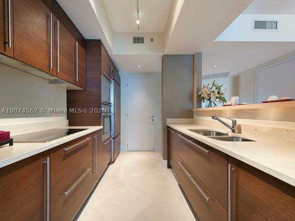 Icon South Beach, 450 Alton Rd #2802, Miami Beach, Florida 33139, image 3