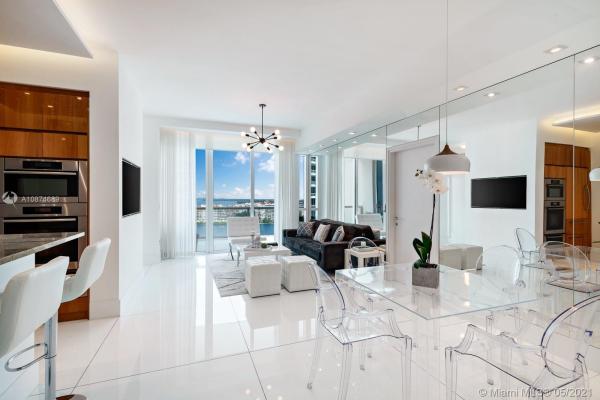 Continuum On South Beach The North Tower, 50 S Pointe Dr #1904, Miami Beach, Florida 33139, image 2