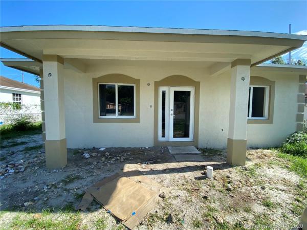 Floral Park, 1785 NW 50th St, Miami, Florida 33142, image 2