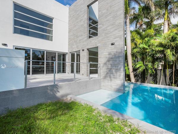 Riviera, 257 Palm Ave, Miami Beach, Florida 33139, image 2