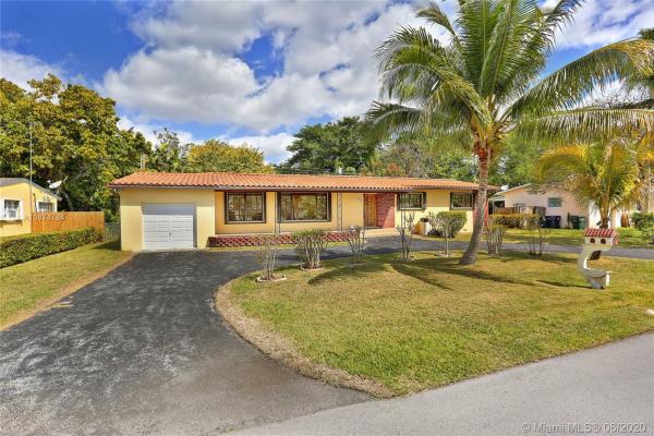 Cambridge Lawns, 6231 SW 61st St, South Miami, Florida 33143, image 2