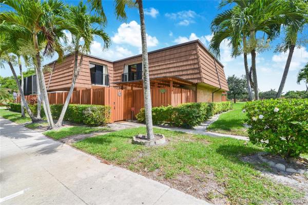 Ridgewood, 9135C SW 20th Pl, Davie, Florida 33324, image 2