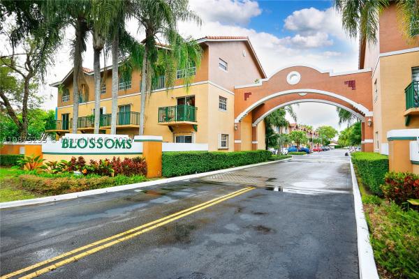Blossoms At The Hammocks, 10034 Hammocks Blvd #203-1, The Hammocks, Florida 33196, image 2