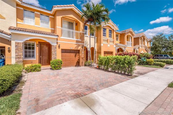 Fontainebleau West, 1010 NW 102nd Ct #1010, Fountainebleau, Florida 33172, image 2