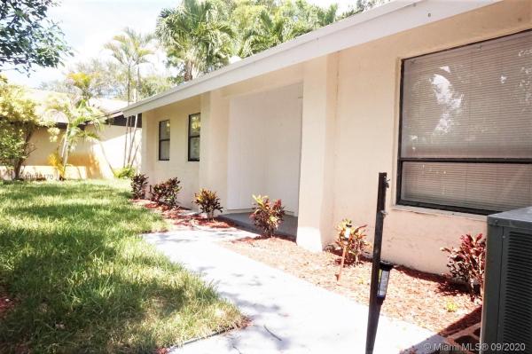Paseo Verde, 74 Dogwood Way, Cooper City, Florida 33026, image 1