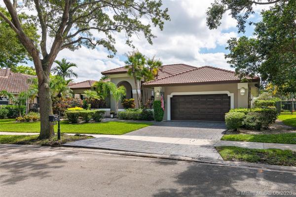 Tequesta At Country Isles, 1045 Woodfall Ct, Weston, Florida 33326, image 1