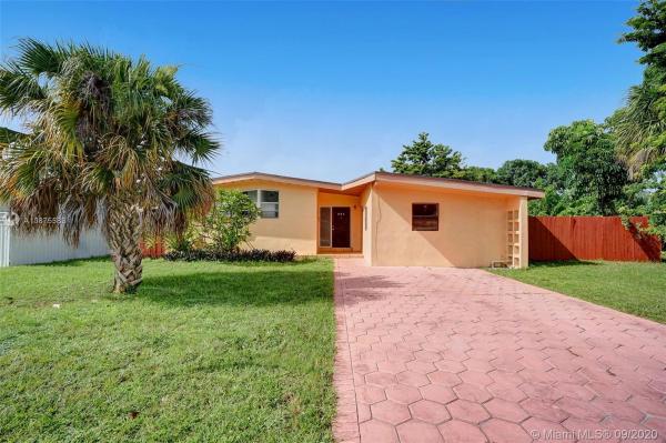 Cravero Cloverleaf Estates, 801 NW 171st St, Miami Gardens, Florida 33169, image 2