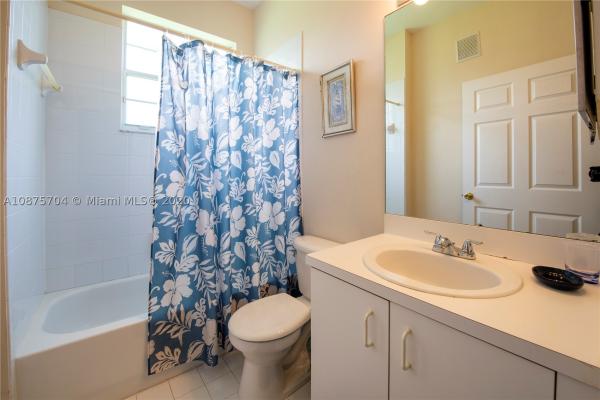 Regency Homes At Fairway Isles, 2500 E Aragon Blvd #1, Sunrise, Florida 33313, image 2
