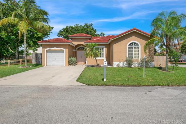East Lake, 470 SE 29th Dr, Homestead, Florida 33033, image 2