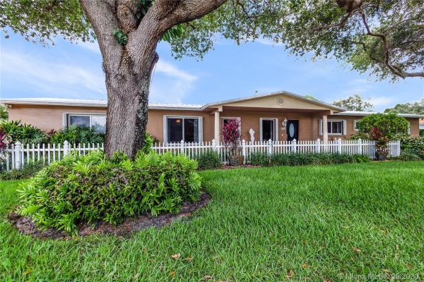New Continental, 10012 SW 79th Ave, Kendall, Florida 33156, image 2