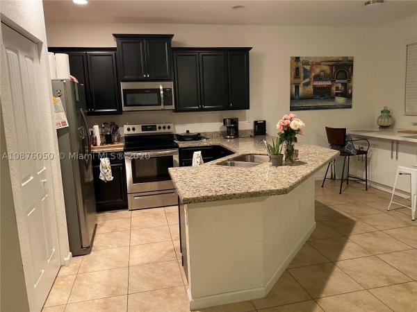 Hemingway Point, 12016 SW 255th St, Princeton, Florida 33032, image 2