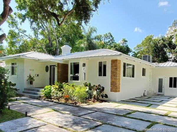 Biscayne Lawn, 1012 NE 117th St, Biscayne Park, Florida 33161, image 2