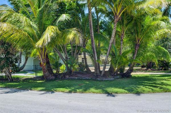 Harwood Heights, 10500 SW 72nd Ave, Pinecrest, Florida 33156, image 2