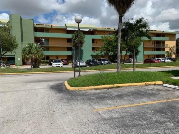The Greens, 8801 W Flagler St #410, Fountainebleau, Florida 33174, image 2