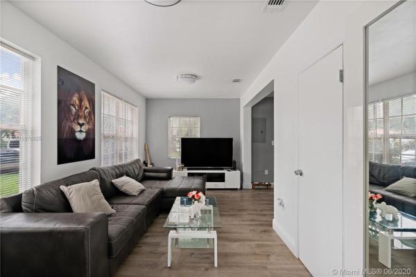 Arch Creek Estates, 1590 NE 145th St, Golden Glades, Florida 33161, image 2