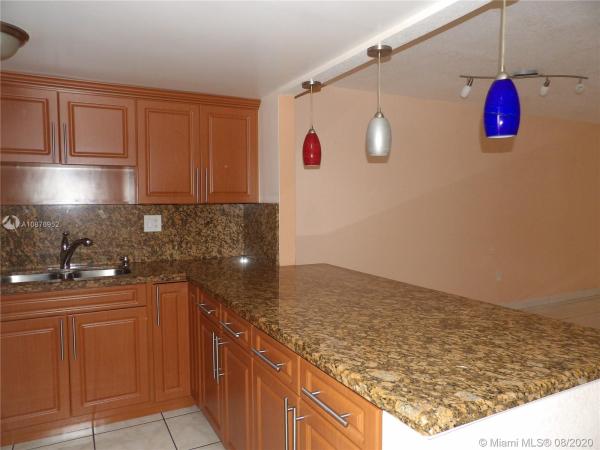 Samari Lake East, 10000 NW 80th Ct #2515, Hialeah Gardens, Florida 33016, image 2