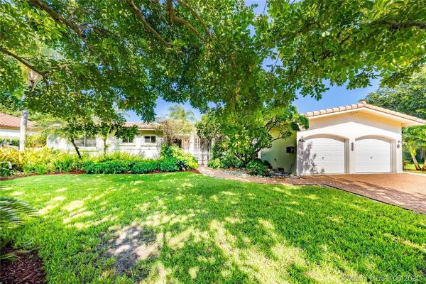 Beverly Gardens, 8320 SW 62nd Ave, Glenvar Heights, Florida 33143, image 2
