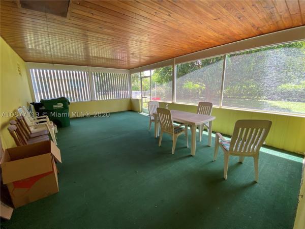 Pine Tree Manor, 9326 Jamaica Dr, Cutler Bay, Florida 33189, image 3