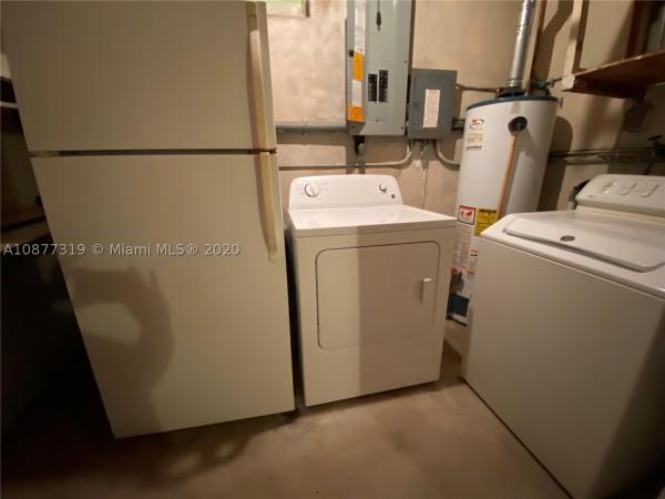 Pine Tree Manor, 9326 Jamaica Dr, Cutler Bay, Florida 33189, image 2