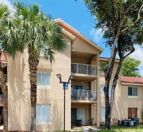 Royal Palm Place At The Hammocks, 10610 SW 158th Ct #103, The Hammocks, Florida 33196, image 2