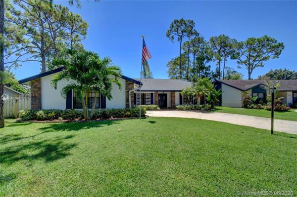 Sugar Pond Manor, 13478 Jonquil Ct, Wellington, Florida 33414, image 2