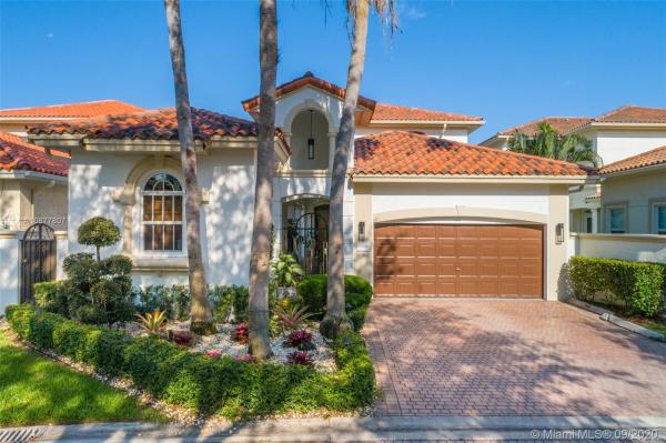 Edgewater, 1440 Shoreline Way, Hollywood, Florida 33019, image 2