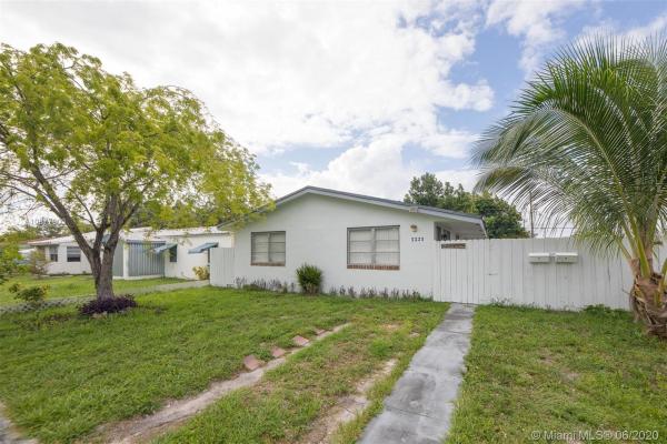 Hollywood Park, 2223 Liberty St, Hollywood, Florida 33020, image 2
