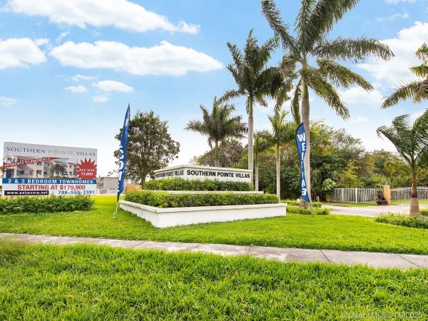 Southern Pointe Villas, 542 SW 2nd Pl, Florida City, Florida 33034, image 2
