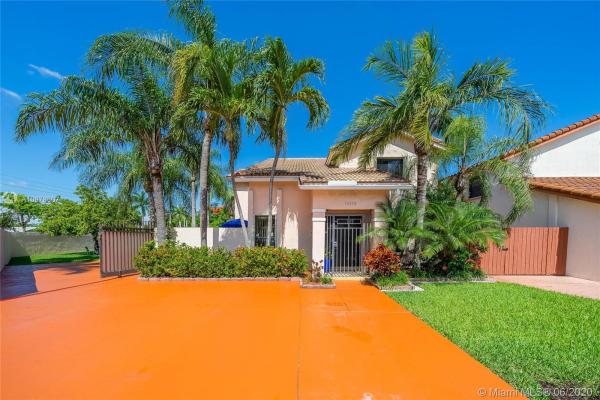 Fairview Homes, 10330 SW 135th Ct, The Crossings, Florida 33186, image 2