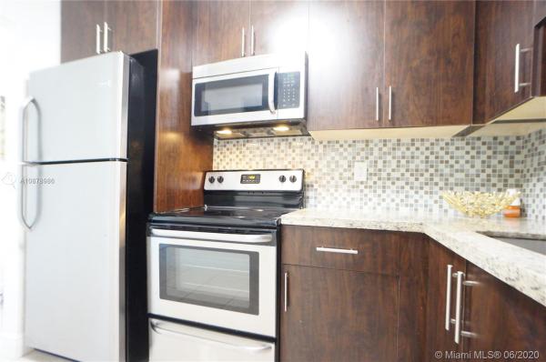 Coral Gate West, 7000 NW 186th St #4-524A, Country Club, Florida 33015, image 2