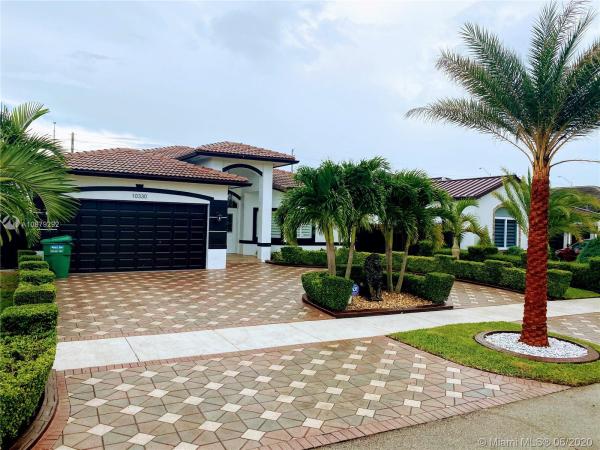 Cormen, 10330 SW 7th Ter, Sweetwater, Florida 33174, image 2