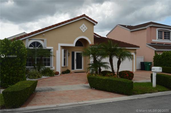 Weitzer At The Hammocks, 9712 SW 154th Ct, The Hammocks, Florida 33196, image 2