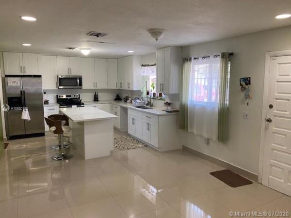 Oak Park, 20630 SW 123rd Ct, South Miami Heights, Florida 33177, image 2