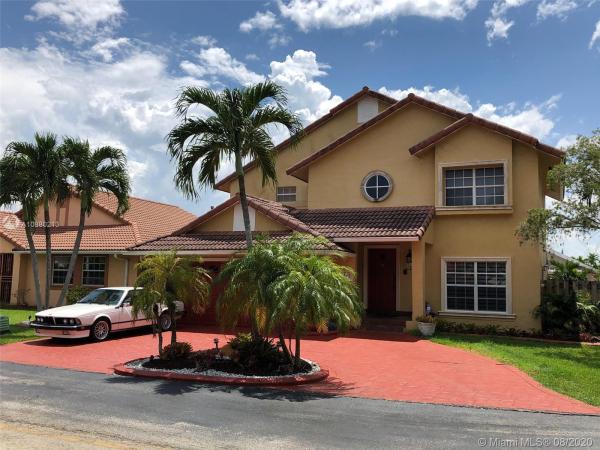 Country Lake Park, 18710 NW 78th Ave, Hialeah, Florida 33015, image 2
