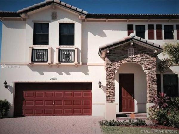 Enclave At Black Point Marina, 22760 SW 105th Ave, Cutler Bay, Florida 33190, image 2