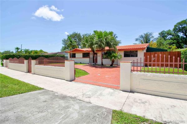 Heftler Homes Sunset Park, 9870 SW 73rd St, Sunset, Florida 33173, image 2